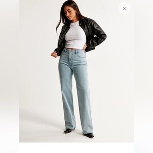 NWT Abercrombie & Fitch Relaxed Jeans